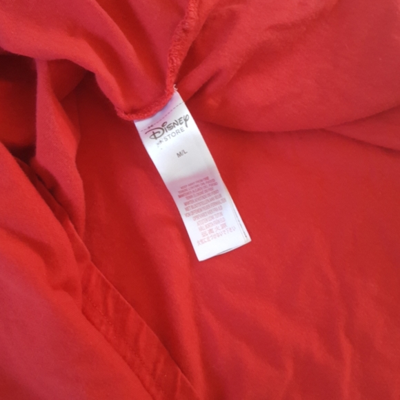 Disney sleep shirt.  Too cute . Med - Picture 5 of 7